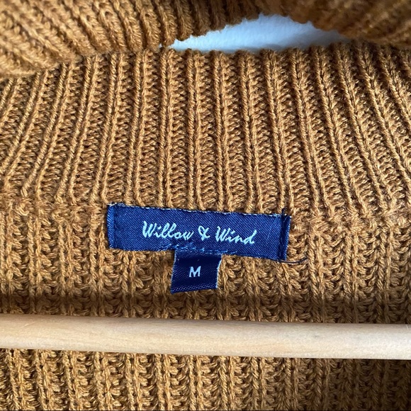 Willow & Wind Oversized Chunky Knit Sweater | Distressed Boho Sweater - Picture 7 of 7